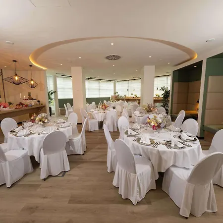 Fora By Mercure